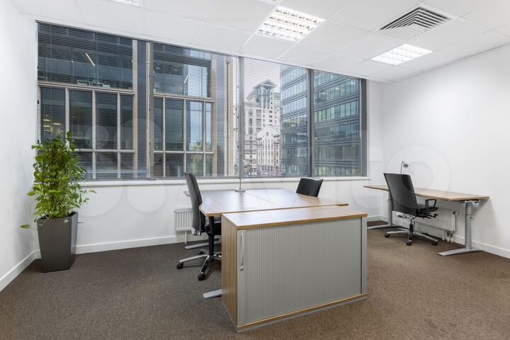 Офис, 23 м², с готовой отделкой и мебелью