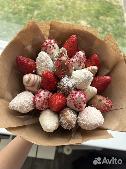 Букеты из клубники / клубника в шоколаде