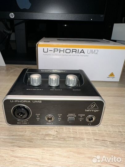 Внешняя звуковая карта behringer um2