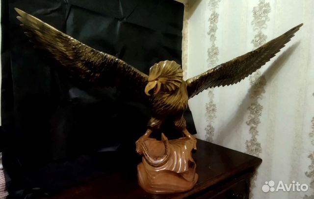 Орёл деревянный резной