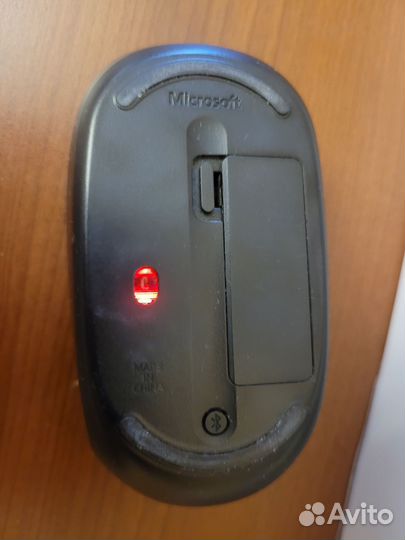 Microsoft bluetooth desktop клавиатура + мышь