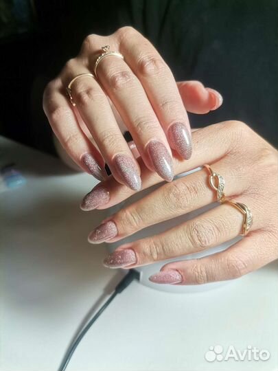 Маникюр и педикюр