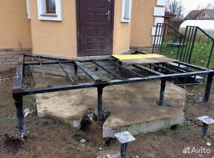 Винтовые сваи для забора