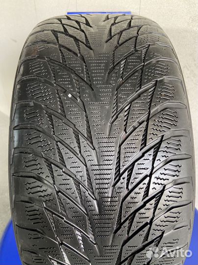 Nokian Tyres Hakkapeliitta R2 245/40 R18 97R