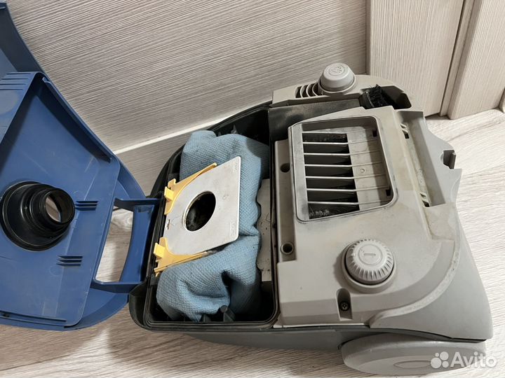 Пылесос Samsung SC4180 1800Вт