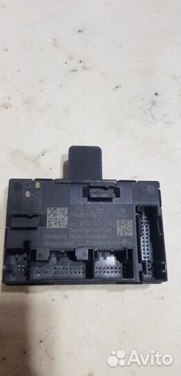 Блок комфорта передний правый Skoda Yeti