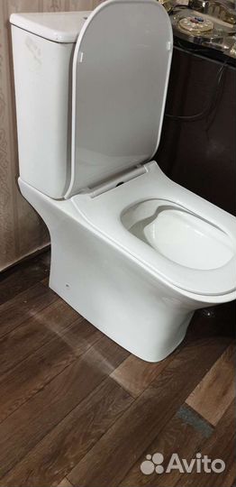 Унитаз с бачком новый