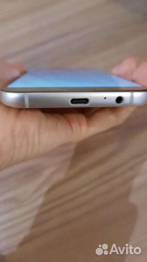 Телефон Samsung А 7 2017