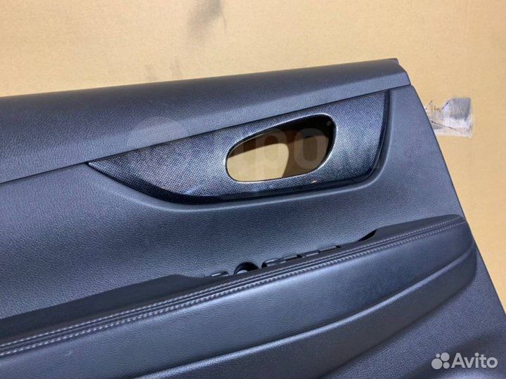 Обшивка двери задняя левая Nissan X-Trail HNT32