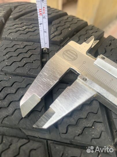 Continental ContiVikingContact 7 255/60 R18 112T