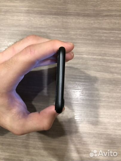 iPhone 7, 32 ГБ