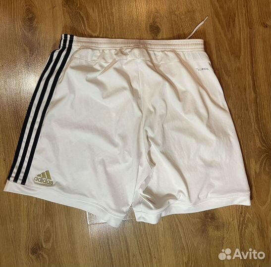 Шорты adidas juventus белые