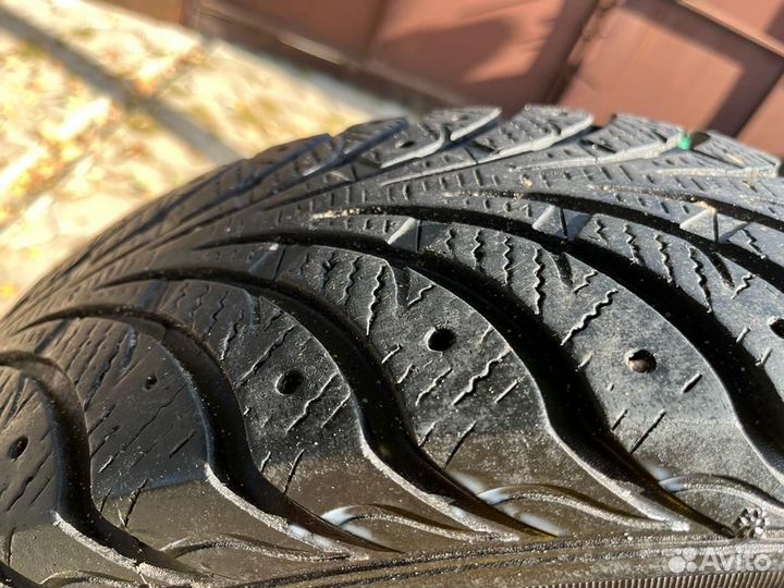 Goodyear UltraGrip 195/65 R15