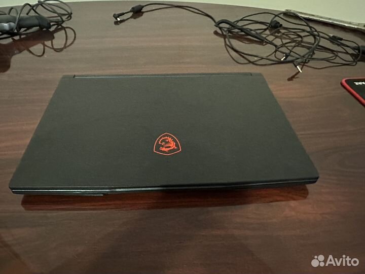 Игровой ноутбук MSI модель MS-16W1 +500гб