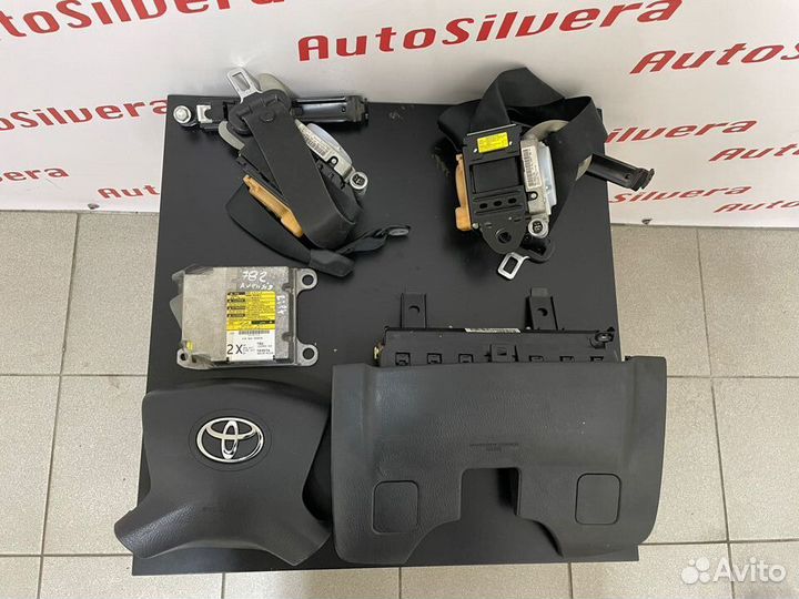 Toyota Avensis 2 T25 Подушки безопасности, ремни