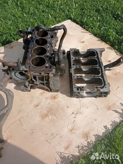 Блок цилиндров Volvo s40 1.8л