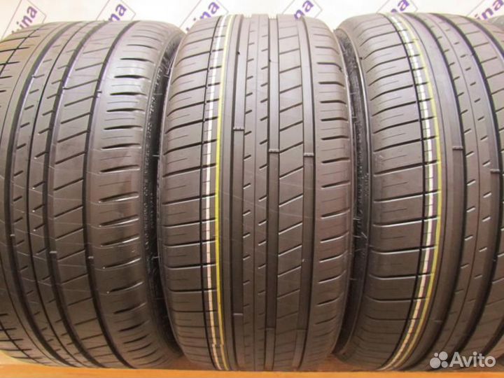 Michelin Pilot Sport 3 245/35 R20 и 275/30 R20 95Y
