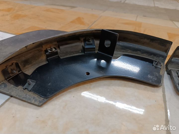 Туарег. Кронштейны для передних брызговиков