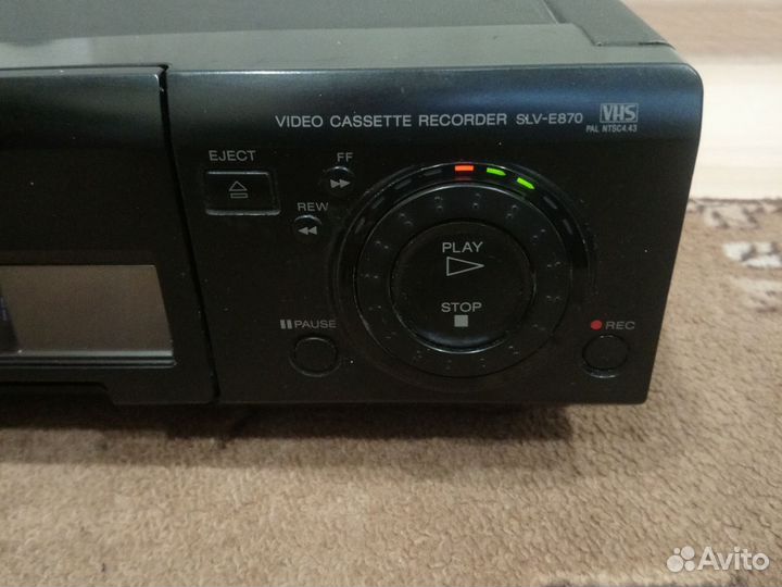 Видеомагнитофон sony E-800EE