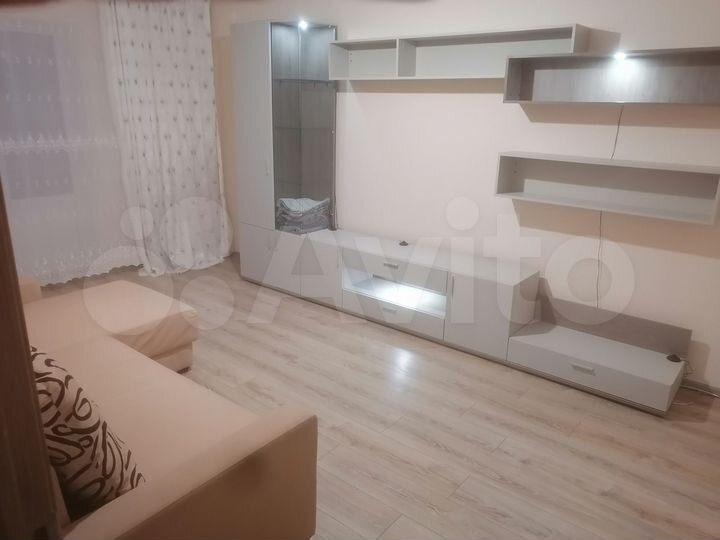 2-к. квартира, 60 м², 13/17 эт.