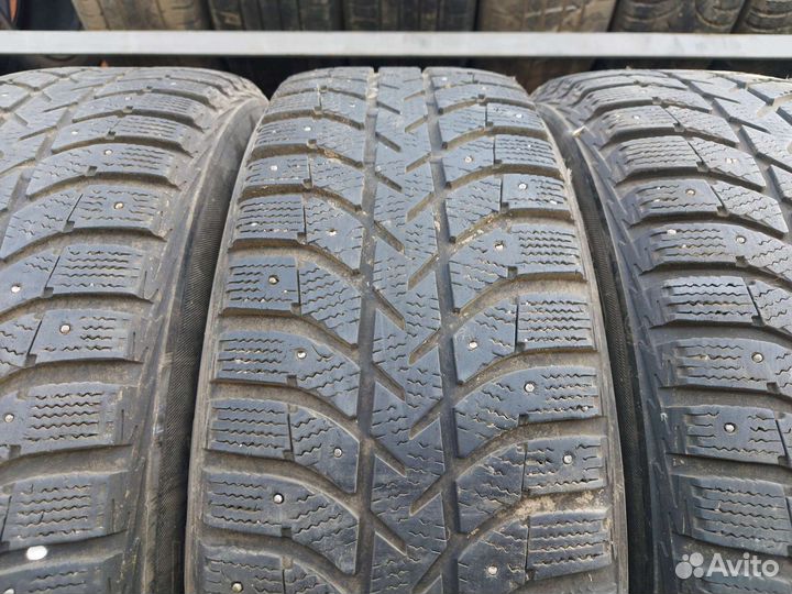 Bridgestone Ice Cruiser 5000 225/65 R17 102T