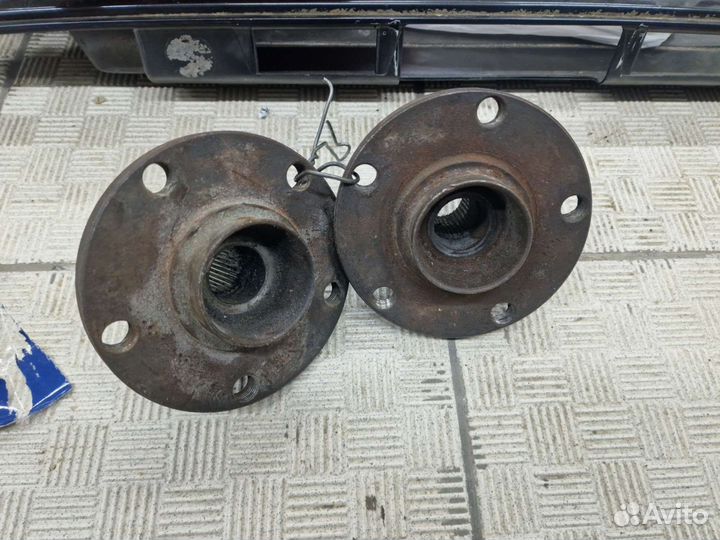 Задние ступицы 5х112 Audi 80 B4 / A4 B5 Quattro