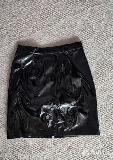 Лаковая кожаная юбка от бренда Fpeople