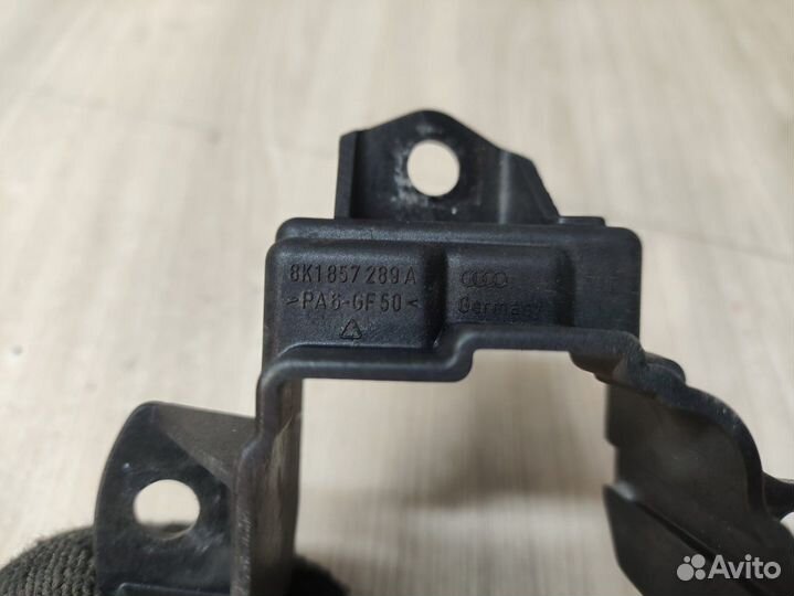 Б/У Кронштейн замка зажигания Audi A4 B8 20#001