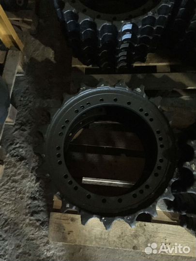 Hitachi EX220-5 Звёздочка