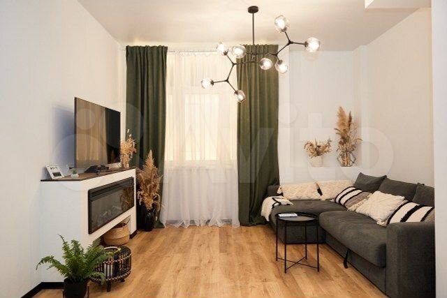 3-к. квартира, 120 м², 1/10 эт.