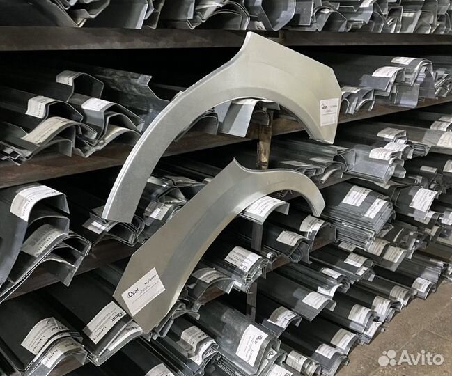 Арка правая Ford Taurus IV sedan 2000-2007