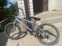 Bmx mongoose L100