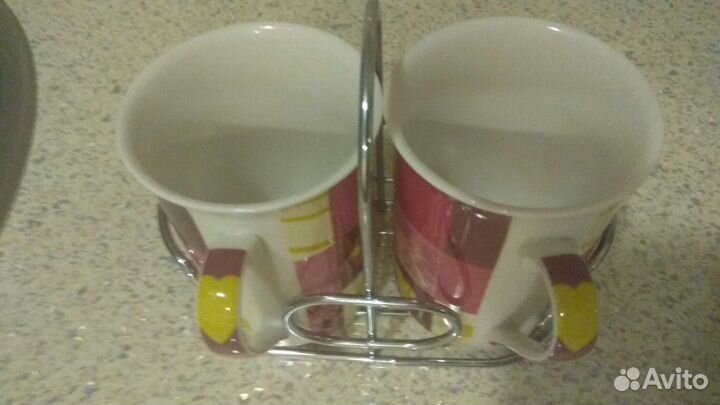 Чашки и стаканы, тарелки