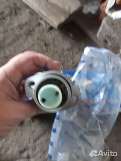 Главный тормозной цилиндр