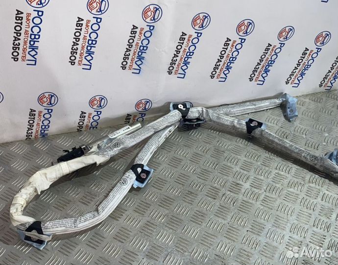 Шторка безопасности Volkswagen Passat B6