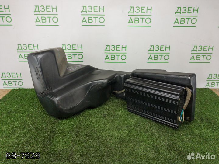 Сабвуфер Audi A6 C5 седан