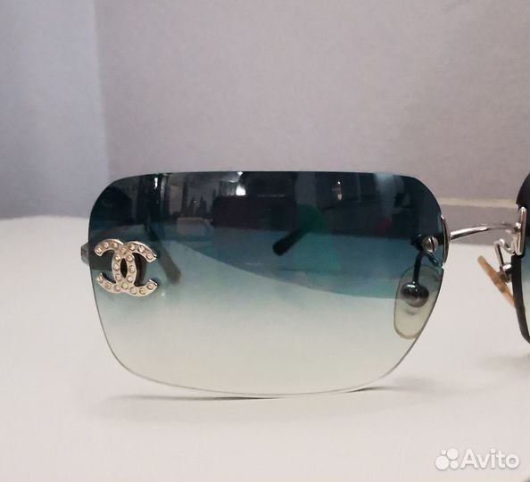Солнцезащитные очки женские chanel