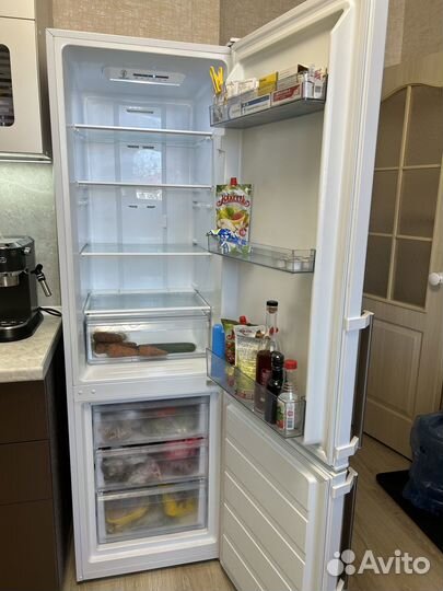 Продам холодильник