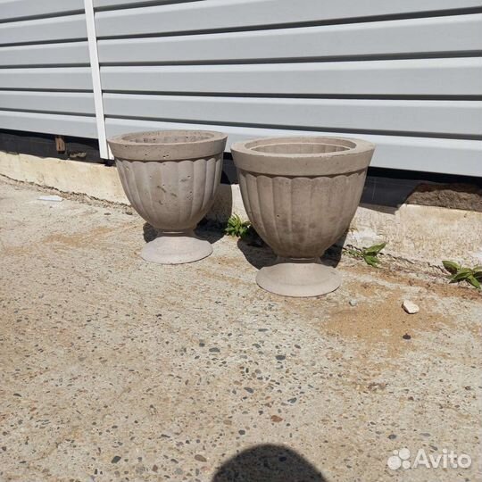 Уличные вазоны бетонные
