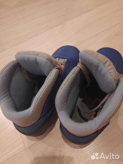 Лыжные ботинки