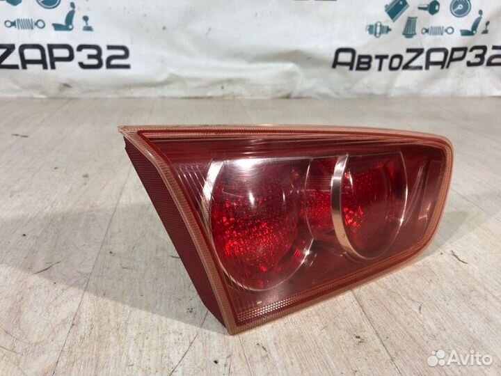 Фонарь крышки багажника левый Mitsubishi Lancer 10