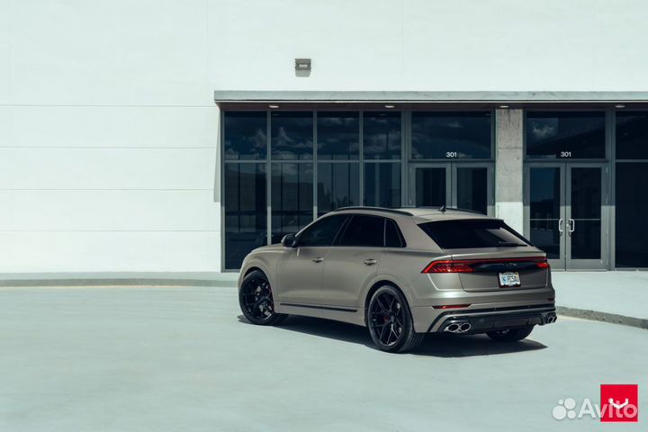 Кованые диски LS Forged R21 на Audi Q7 S8 Touareg