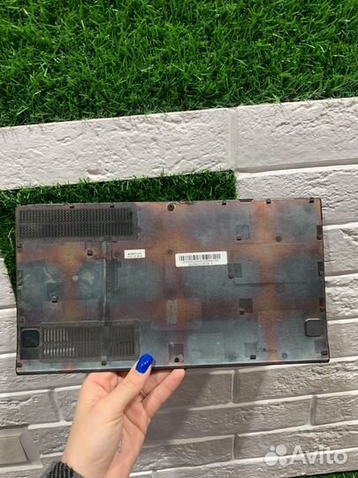 Сервисная крышка Lenovo z580 z585