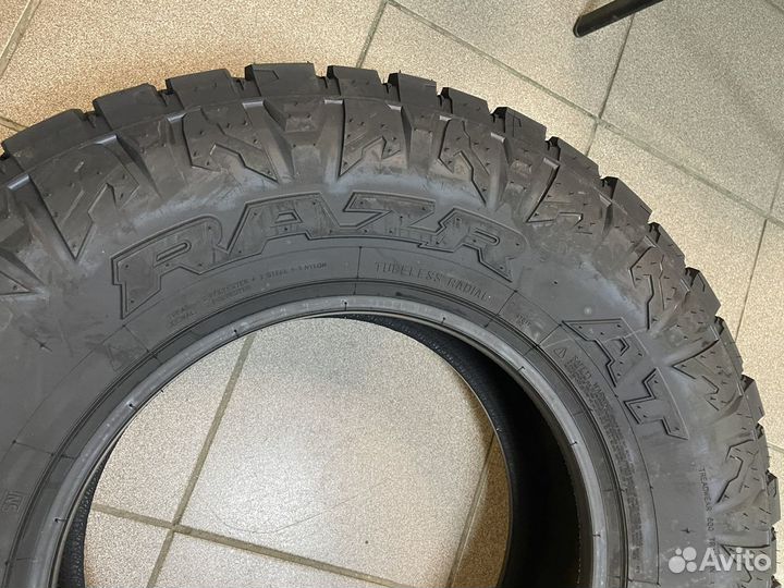 Maxxis Razr AT 265/70 R16 112T