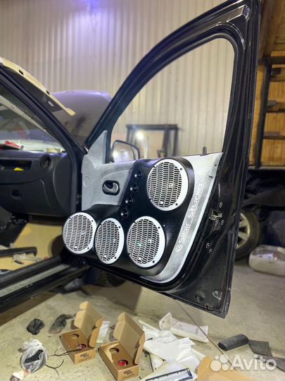 Дверные карты логан1