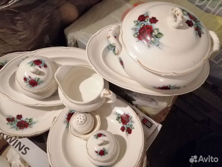 Столовый сервиз новый