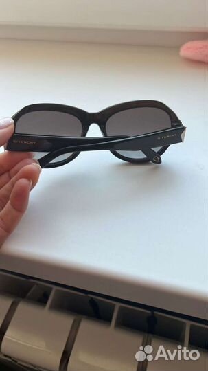 Солнцезащитные очки женские Armani