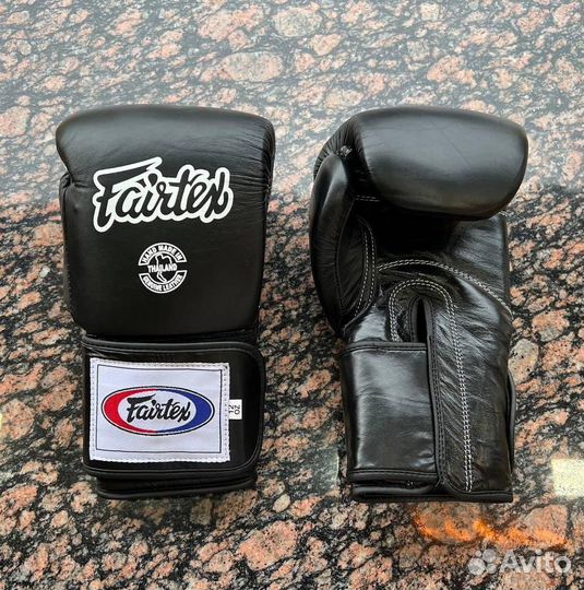 Боксерские перчатки