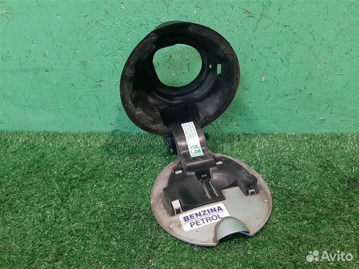 Лючок топливного бака Citroen C3 Picasso 2009