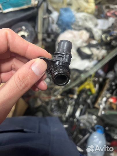 Штуцер радиатора BMW E82 E90 E92 N54 N55